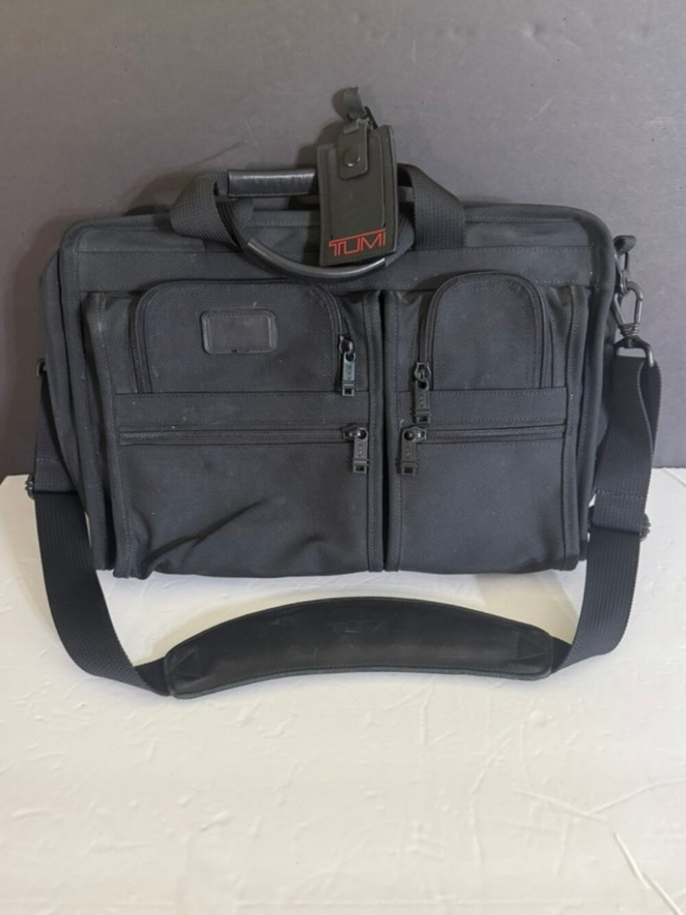 TUMI Alpha 26145DH Large Expandable Black Ballistic Nylon Computer Briefcase EUC